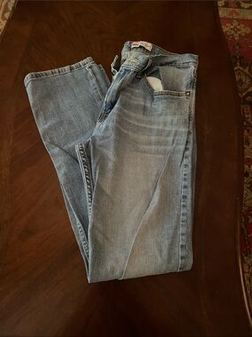 Wrangler Slim Straight Light Blue Denim Jeans